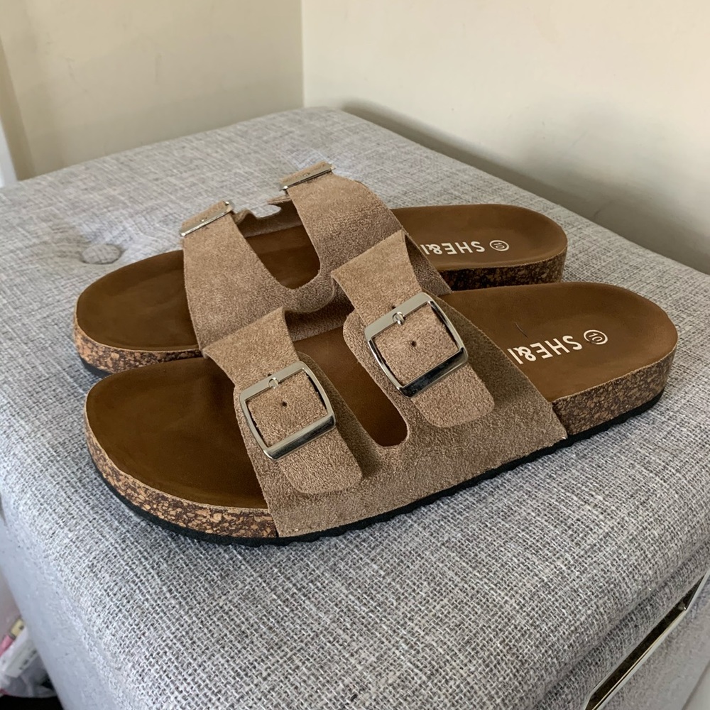 **BLOWOUT SALE $20 OR LESS** Super cute slip ons